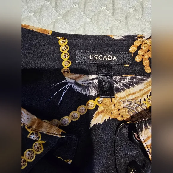 Escada Black Silk Tiger Print Sleeveless Blouse Size 36 - Picture 3 of 7